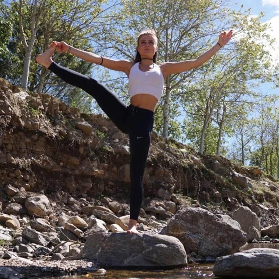 Alexandra Pocsik -Personal Trainer & Yoga Instructor 014